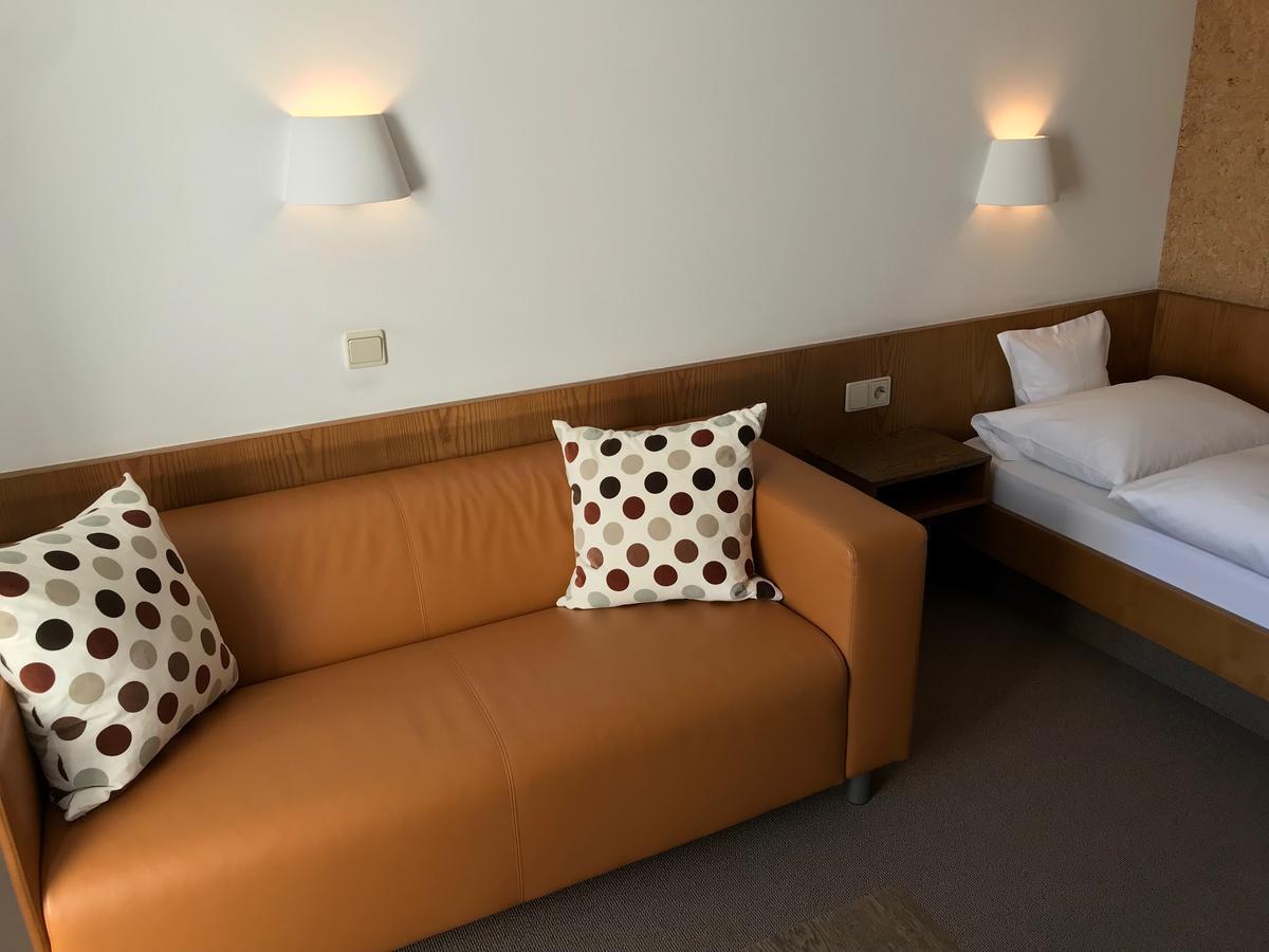 Hotel Milu Ludwigsburg Exterior photo